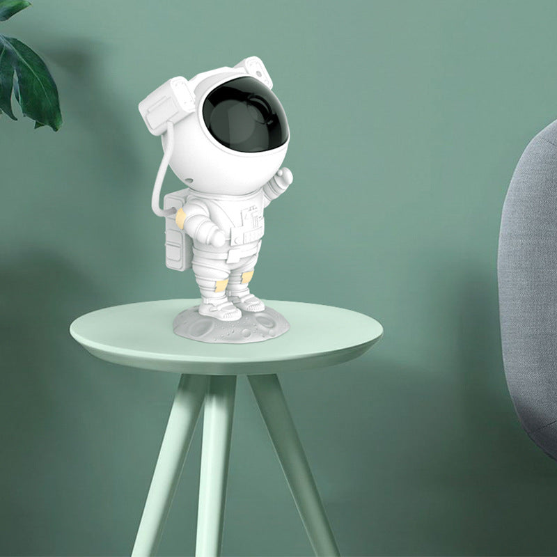 Galaxy-Projektor: Astronauten-Nachtlicht mit USB